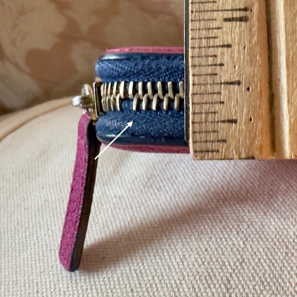 SMYTHSON Leather iPad Case 9.7” Fuschia Goatskin Zip Closure - Picture 9 of 14